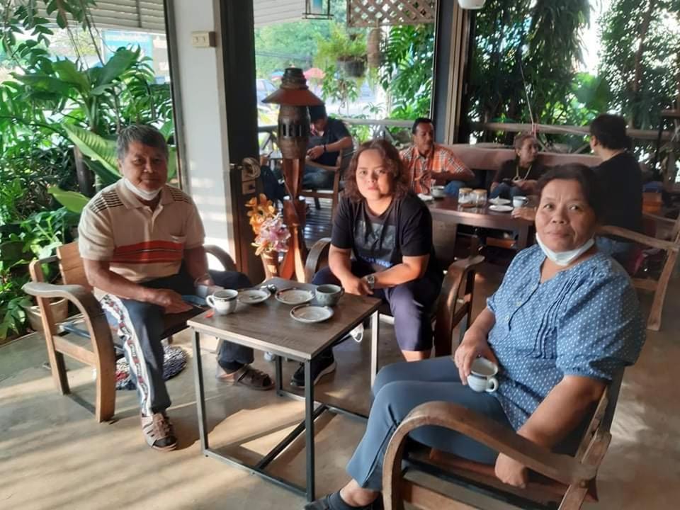 Ez House Hotel Sukhothai Bagian luar foto