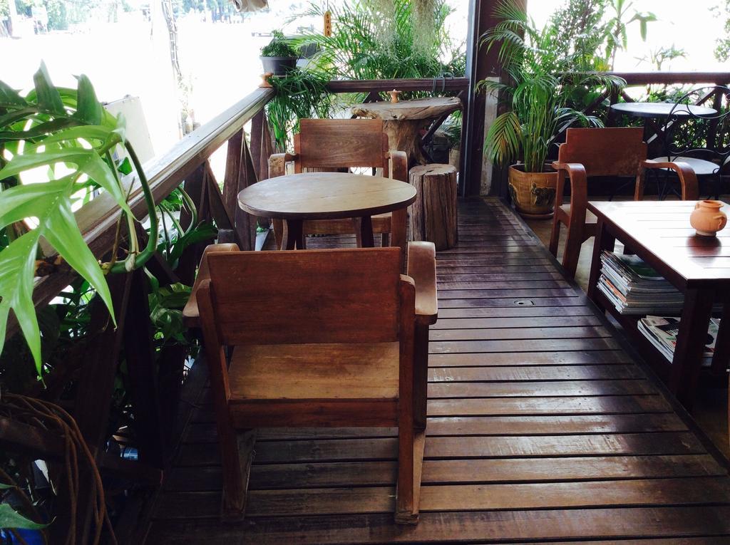 Ez House Hotel Sukhothai Bagian luar foto