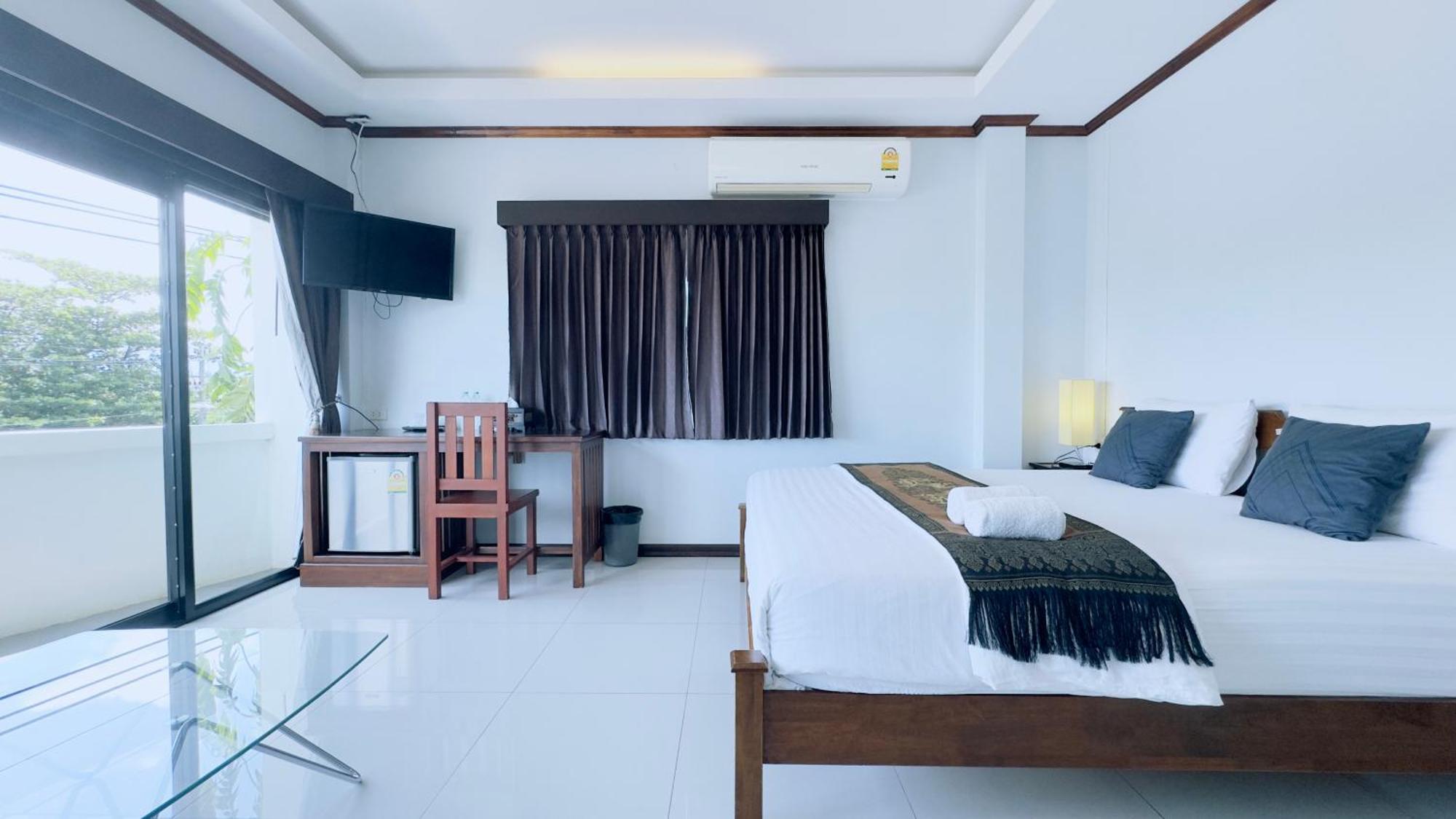 Ez House Hotel Sukhothai Bagian luar foto