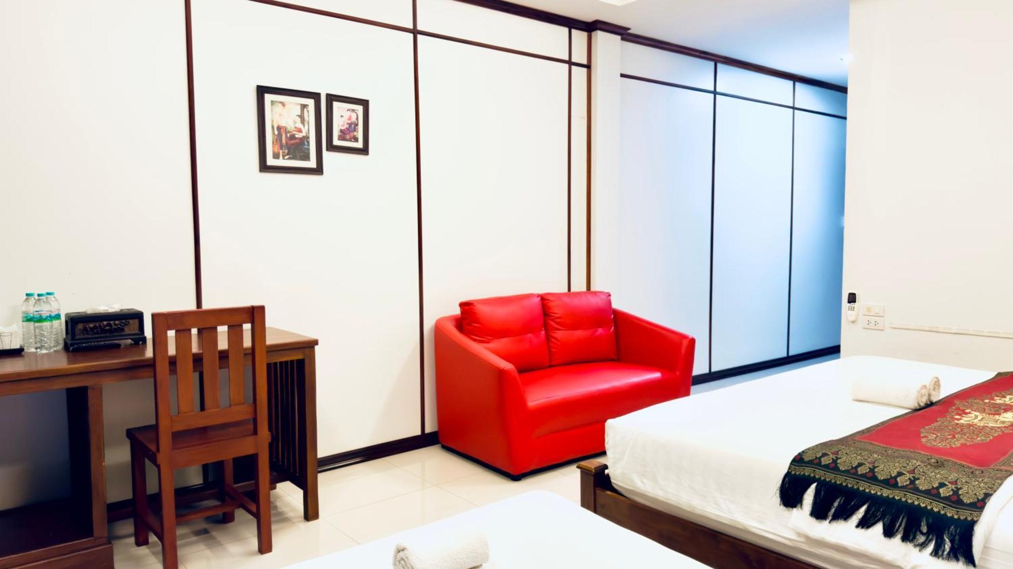 Ez House Hotel Sukhothai Bagian luar foto